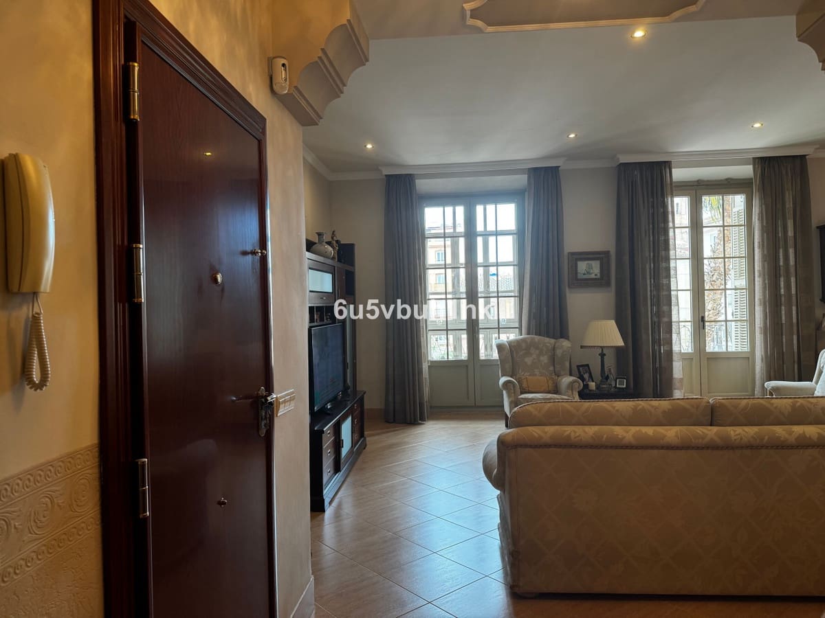 3 bedroom Apartment for sale in Malaga city - € 2,200,000 (Ref: 9518159)