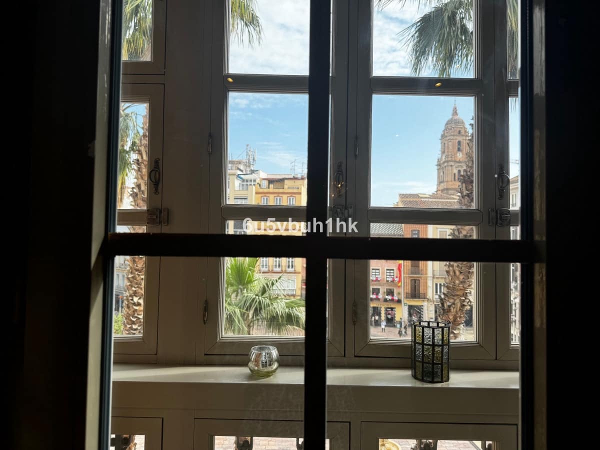 3 bedroom Apartment for sale in Malaga city - € 2,200,000 (Ref: 9518159)