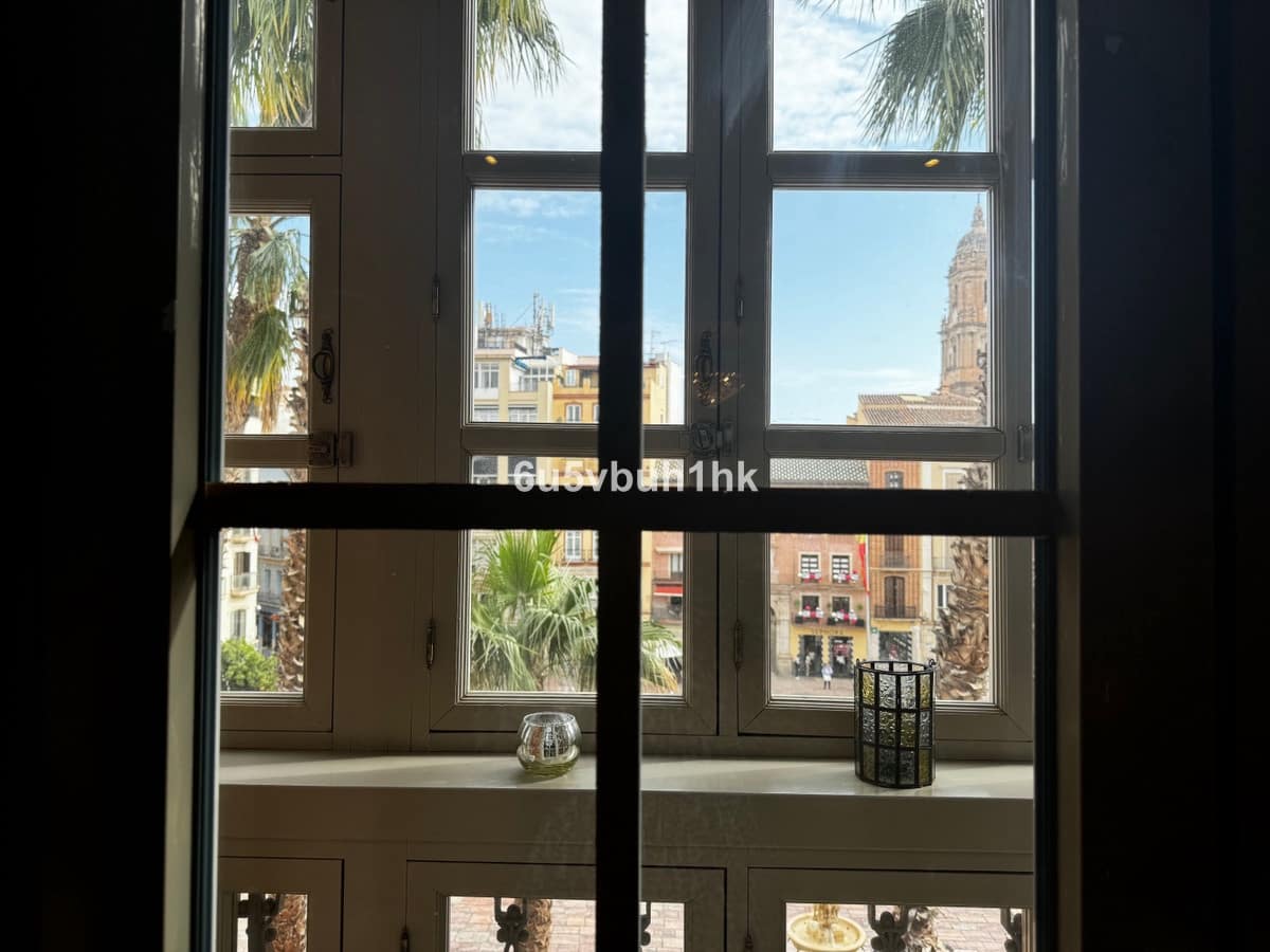 3 bedroom Apartment for sale in Malaga city - € 2,200,000 (Ref: 9518159)