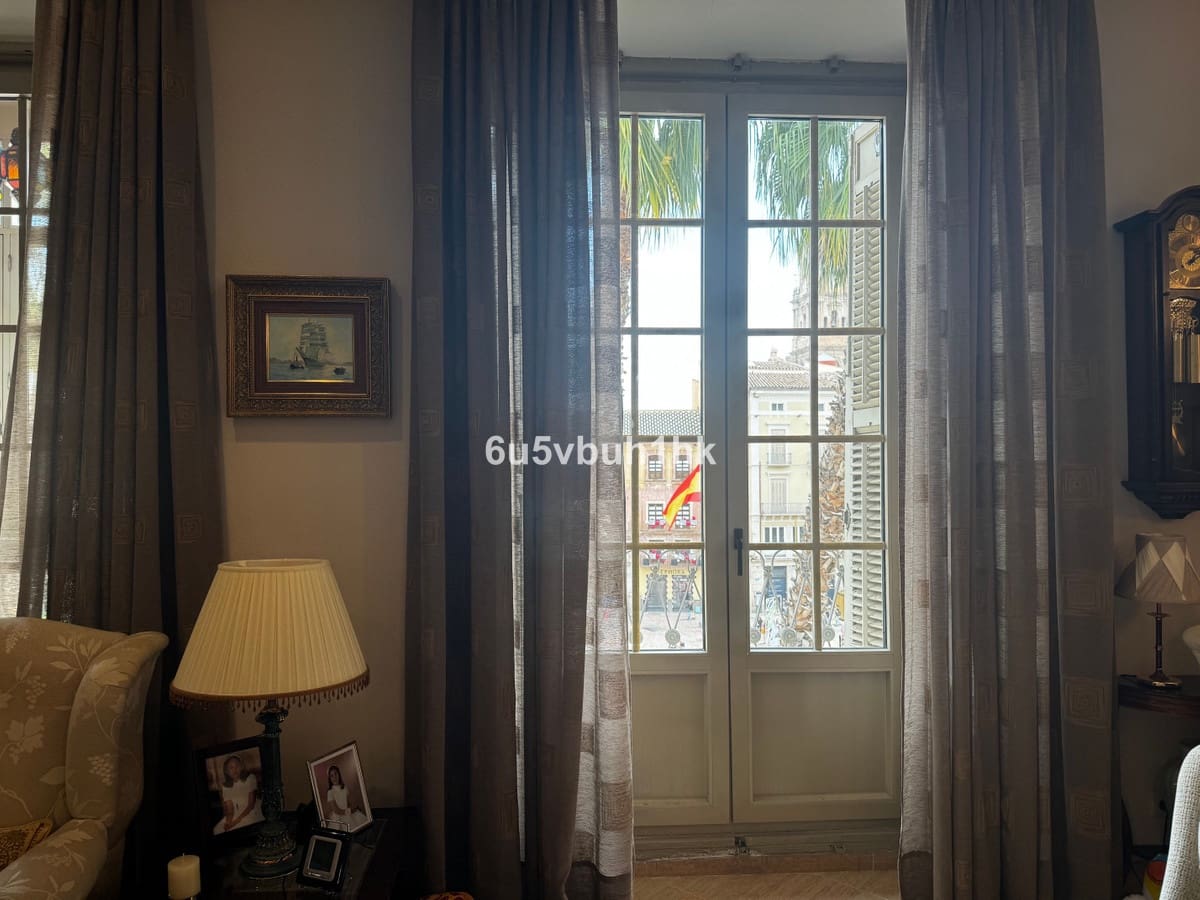 3 bedroom Apartment for sale in Malaga city - € 2,200,000 (Ref: 9518159)