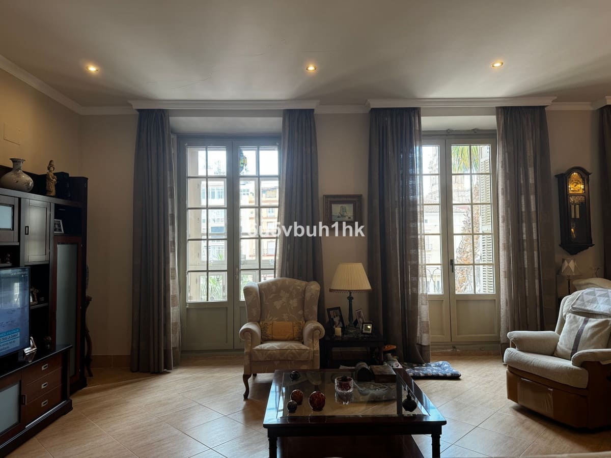 3 bedroom Apartment for sale in Malaga city - € 2,200,000 (Ref: 9518159)