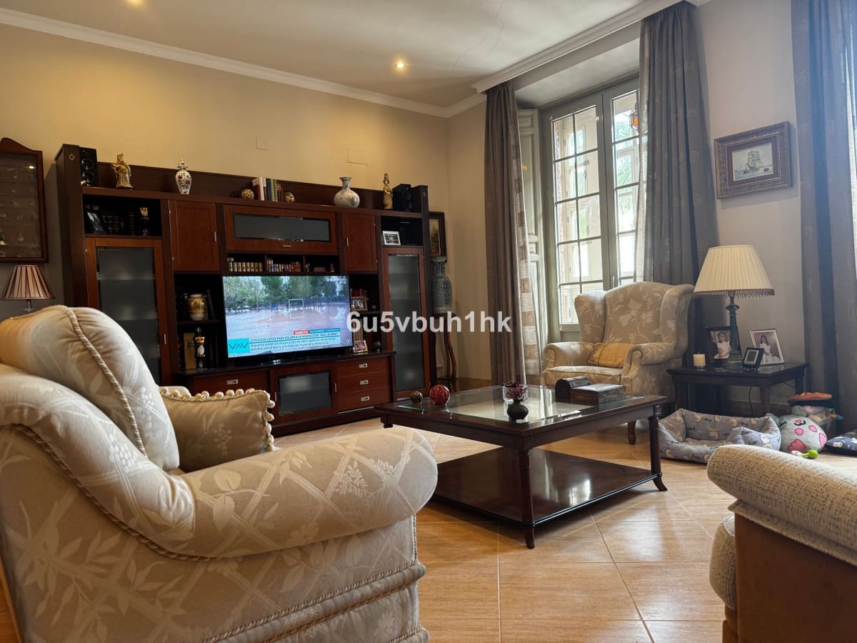 3 bedroom Apartment for sale in Malaga city - € 2,200,000 (Ref: 9518159)