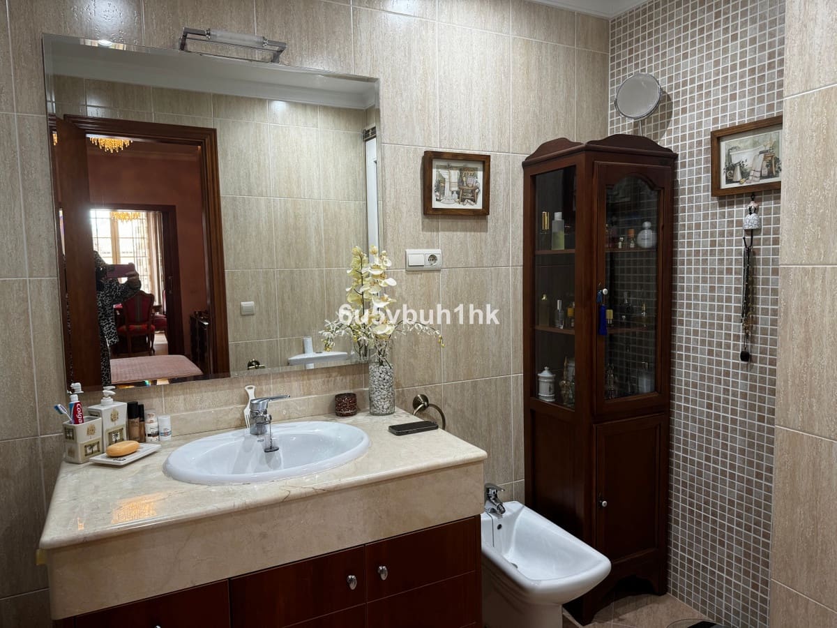 3 bedroom Apartment for sale in Malaga city - € 2,200,000 (Ref: 9518159)