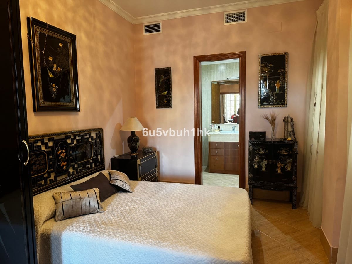 3 bedroom Apartment for sale in Malaga city - € 2,200,000 (Ref: 9518159)