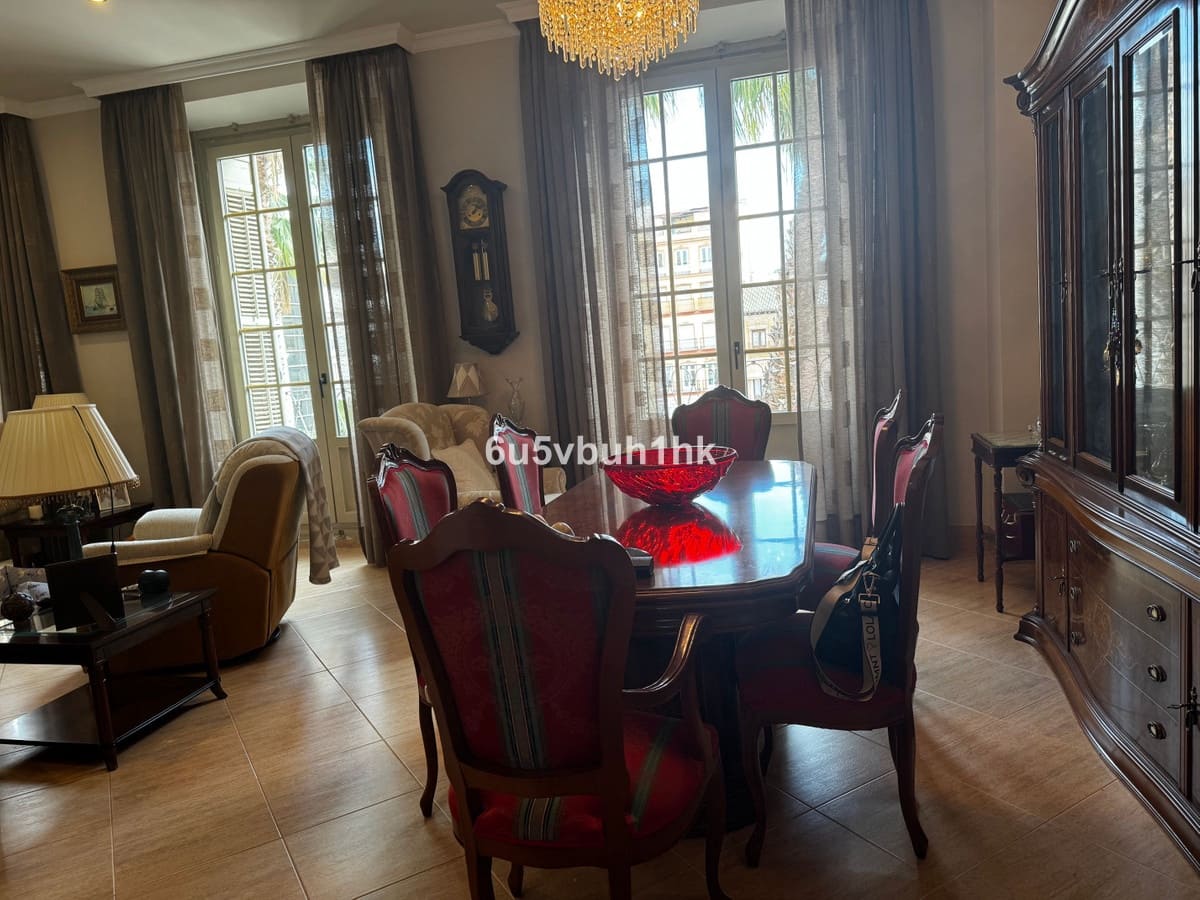 3 bedroom Apartment for sale in Malaga city - € 2,200,000 (Ref: 9518159)