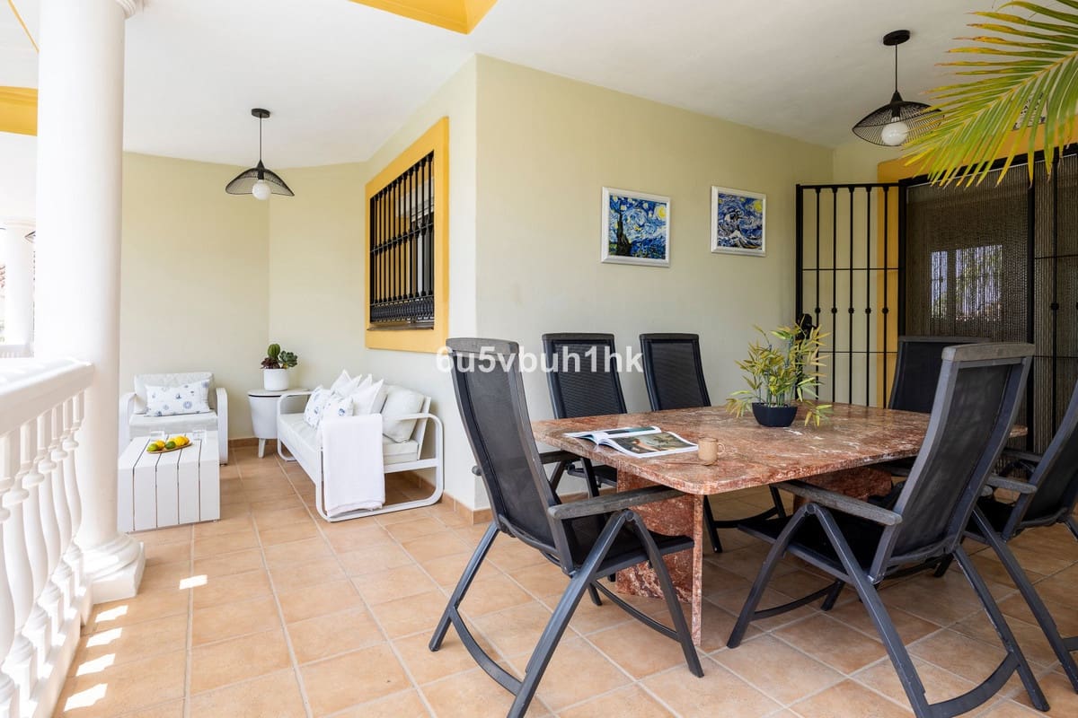 5 Zimmer Villa zu verkaufen in La Sierrezuela mit Pool - 867.000 € (Ref: 9518160)