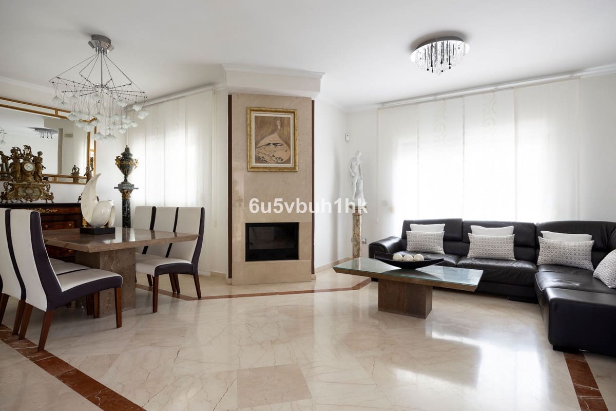 5 Zimmer Villa zu verkaufen in La Sierrezuela mit Pool - 867.000 € (Ref: 9518160)