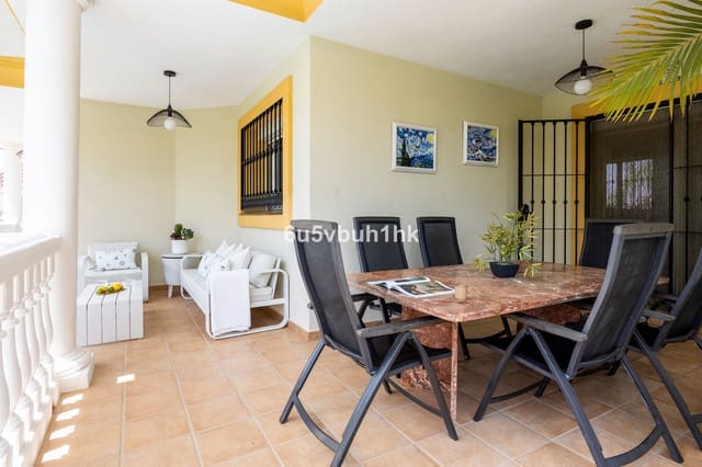 5 Zimmer Villa zu verkaufen in La Sierrezuela, Mijas mit Pool - 867.000 € (Ref: 9518160)