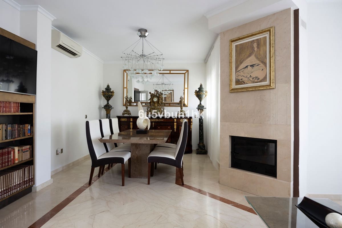 5 Zimmer Villa zu verkaufen in La Sierrezuela mit Pool - 867.000 € (Ref: 9518160)