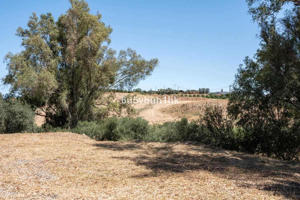 Finca/Casa Rural de 3 habitaciones en Cártama en venta - 275.000 € (Ref: 9518161)