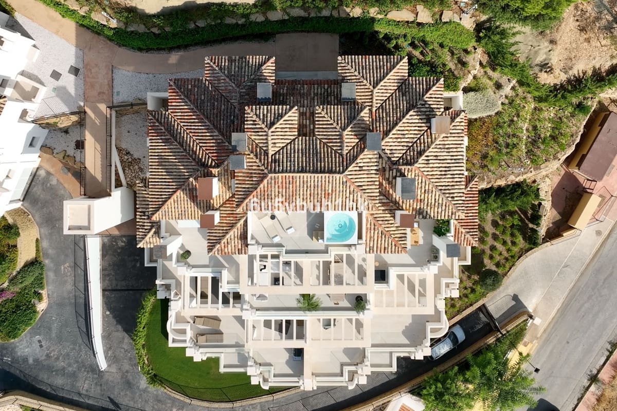 3 soverom Penthouse til salgs i Marbella med svømmebasseng - € 2 890 000 (Ref: 9518162)