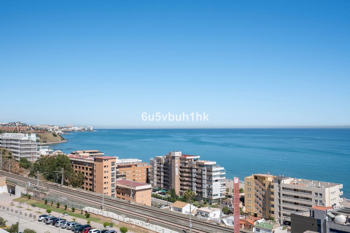2 soverom Leilighet til salgs i Fuengirola med svømmebasseng - € 719 000 (Ref: 9518166)