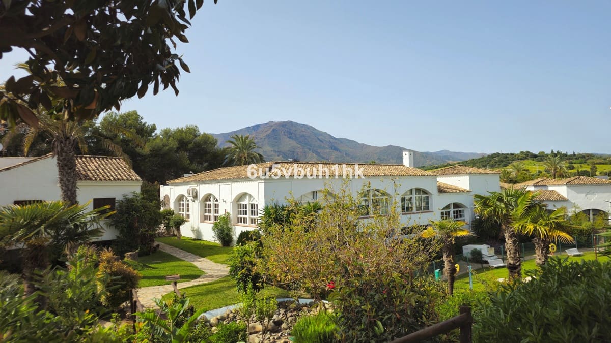 2 sypialnia Dom na sprzedaż w Estepona - 469 000 € (Ref: 9518176)