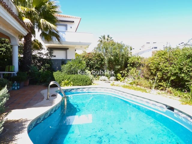 3 bedroom Villa for sale in Castillo Sohail, Fuengirola with pool - € 1,225,000 (Ref: 9518177)