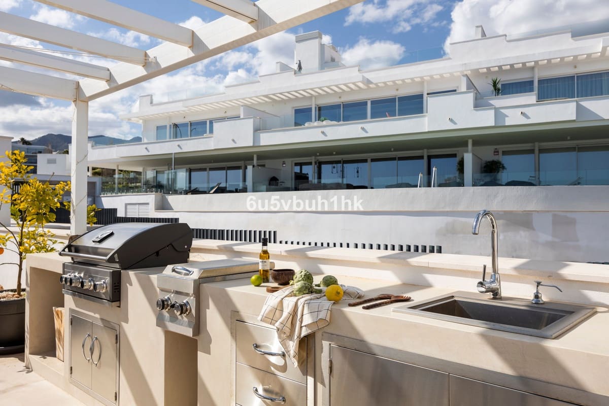 3 slaapkamer Penthouse te koop in La Capellania met zwembad - € 1.339.000 (Ref: 9518178)