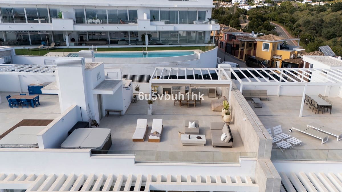 3 slaapkamer Penthouse te koop in La Capellania met zwembad - € 1.339.000 (Ref: 9518178)