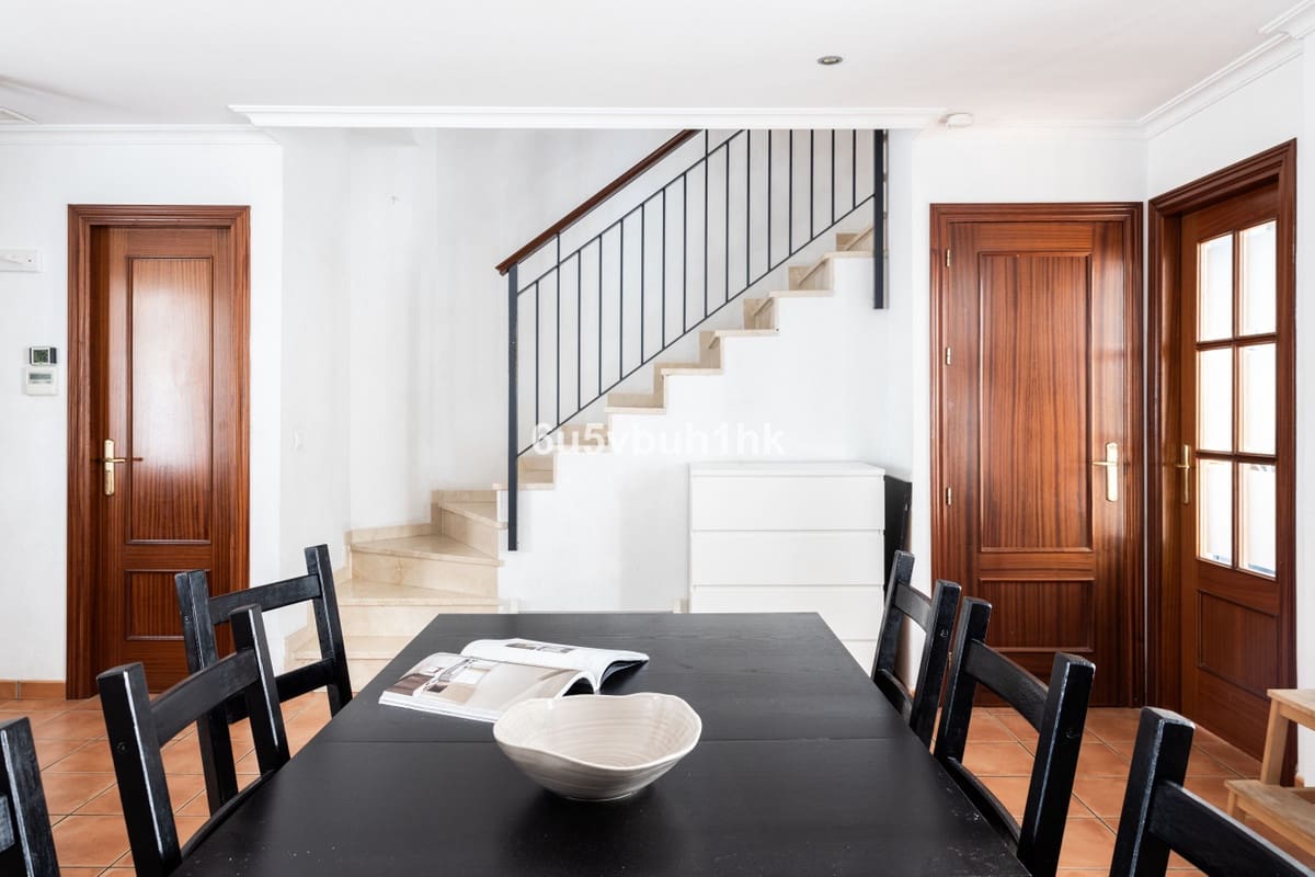 4 bedroom Townhouse for sale in Fuengirola - € 549,000 (Ref: 9518180)