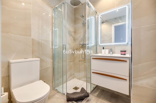 5 slaapkamer Appartement te koop in El Paraiso, Estepona - € 749.000 (Ref: 9518181)