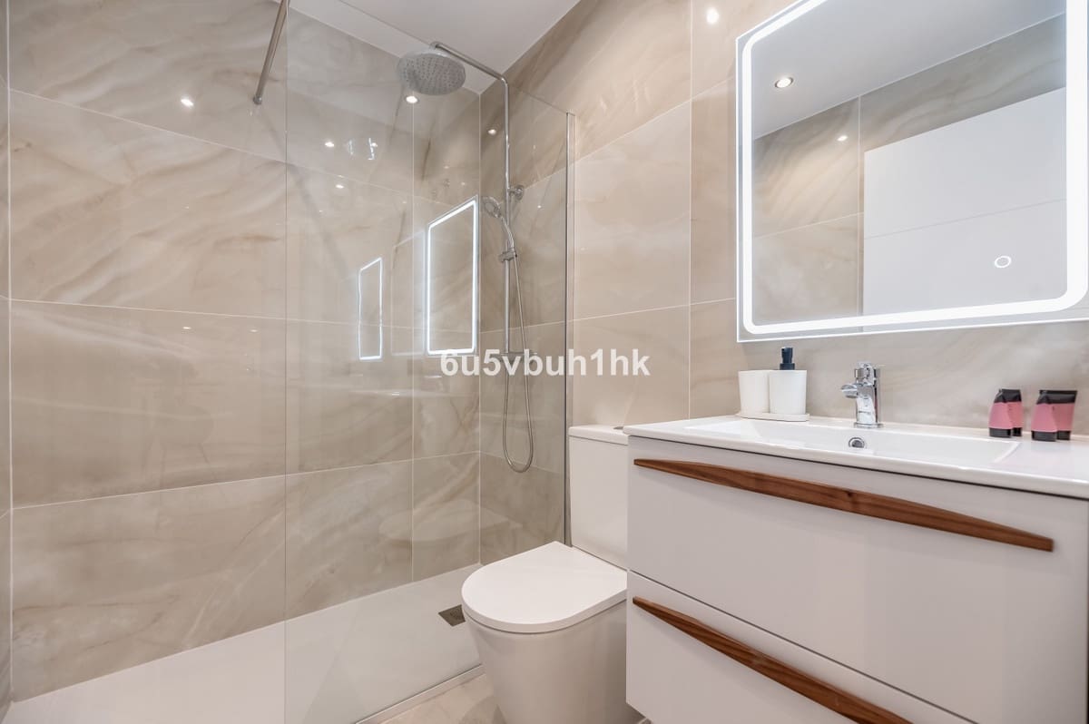 5 slaapkamer Appartement te koop in El Paraiso - € 749.000 (Ref: 9518181)