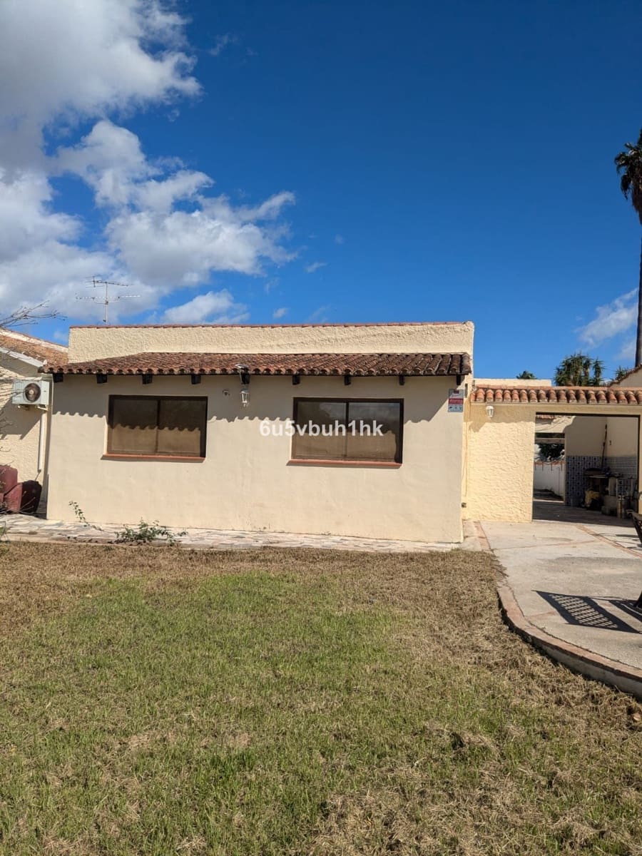 4 soveværelse Villa til salg i Alhaurin el Grande med swimmingpool - € 495.000 (Ref: 9518185)