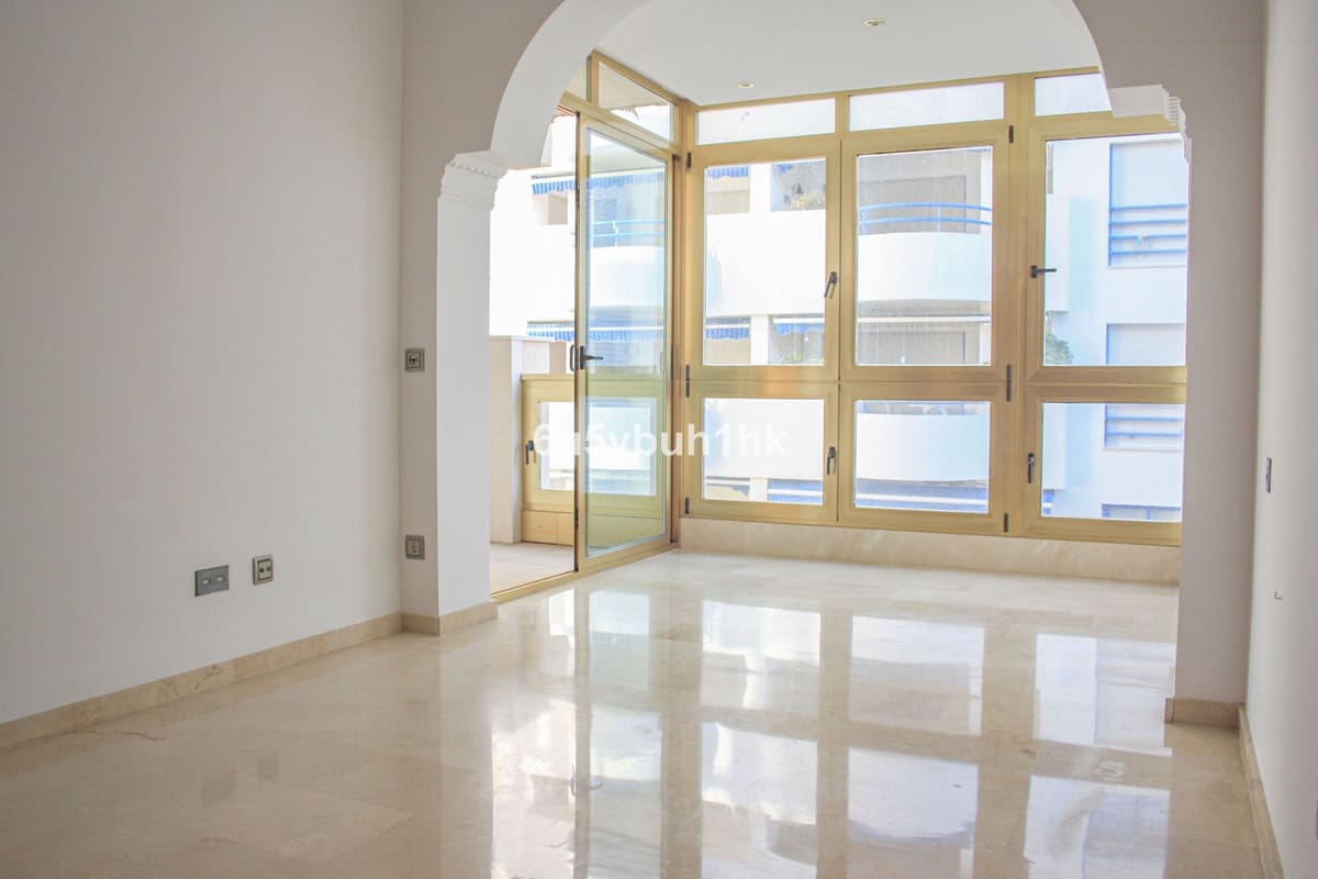 2 soveværelse Lejlighed til salg i Marbella med swimmingpool - € 420.000 (Ref: 9518188)