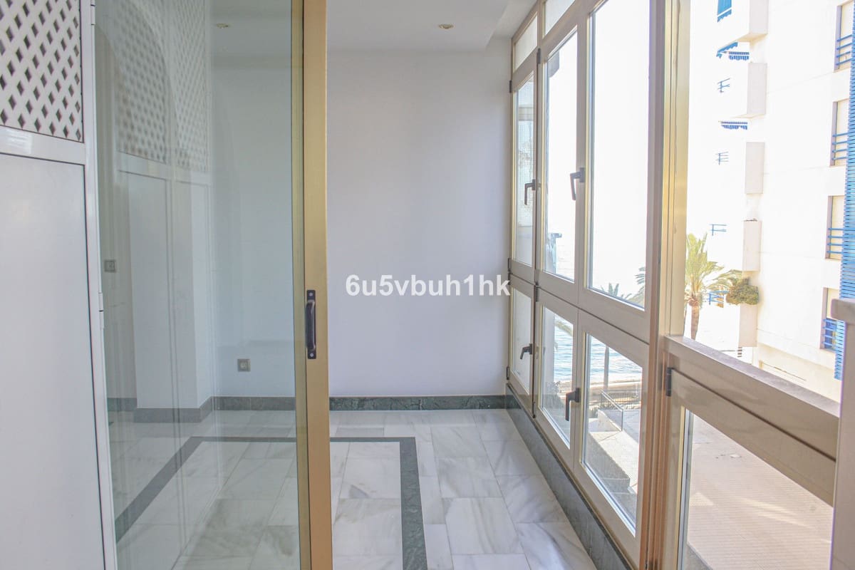 2 soveværelse Lejlighed til salg i Marbella med swimmingpool - € 420.000 (Ref: 9518188)