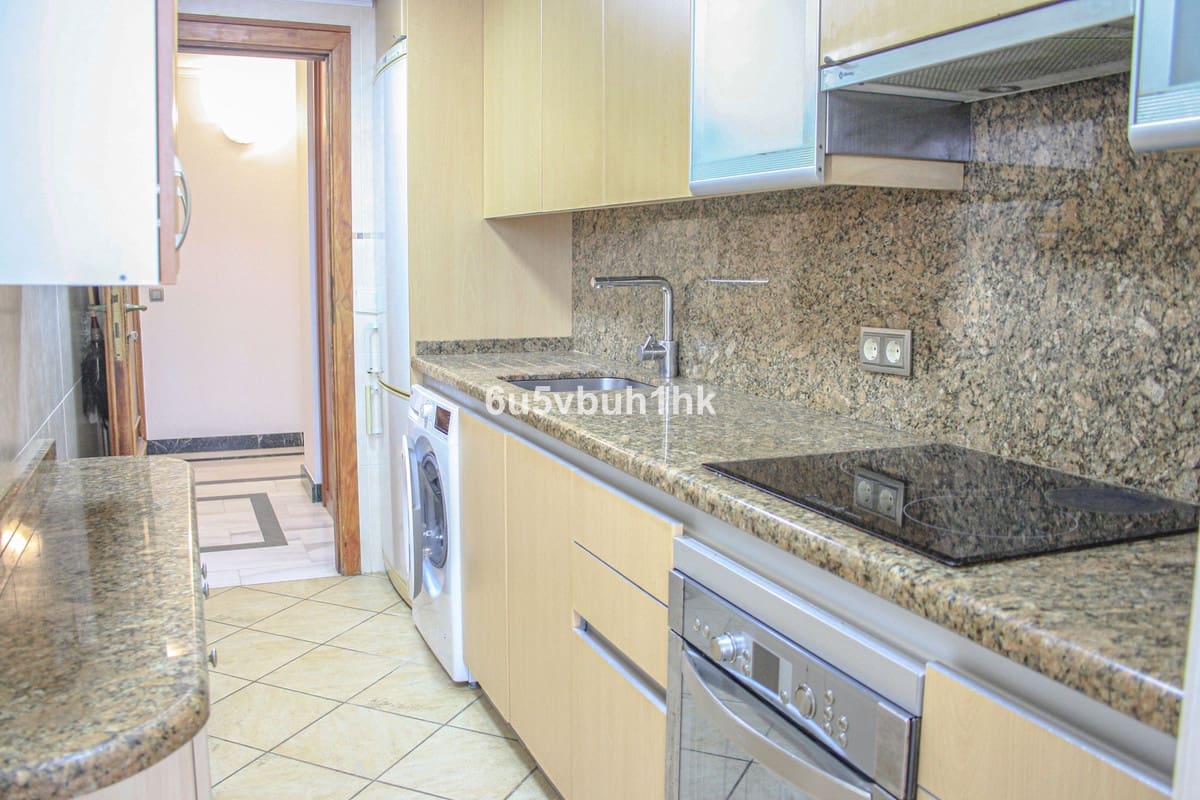 2 soveværelse Lejlighed til salg i Marbella med swimmingpool - € 420.000 (Ref: 9518188)