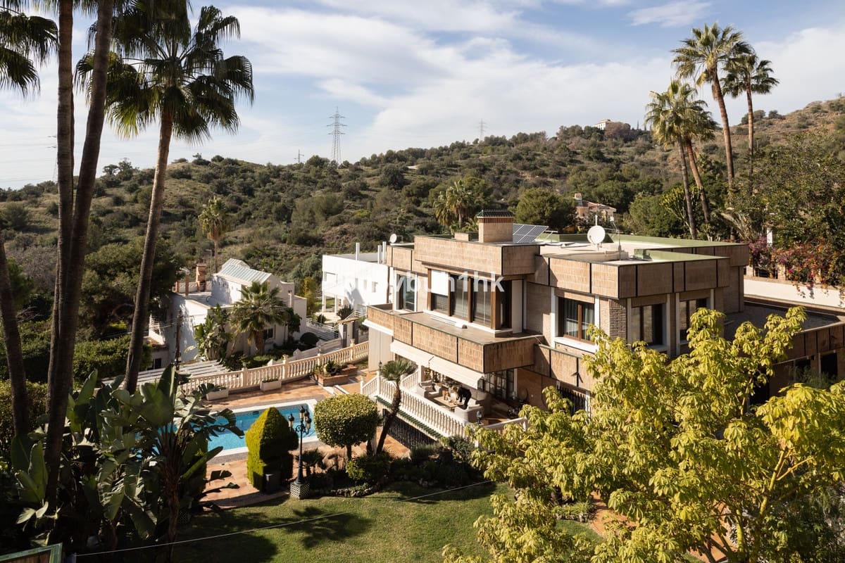 Chalet de 6 habitaciones en Málaga ciudad en venta con piscina - 3.450.000 € (Ref: 9518190)