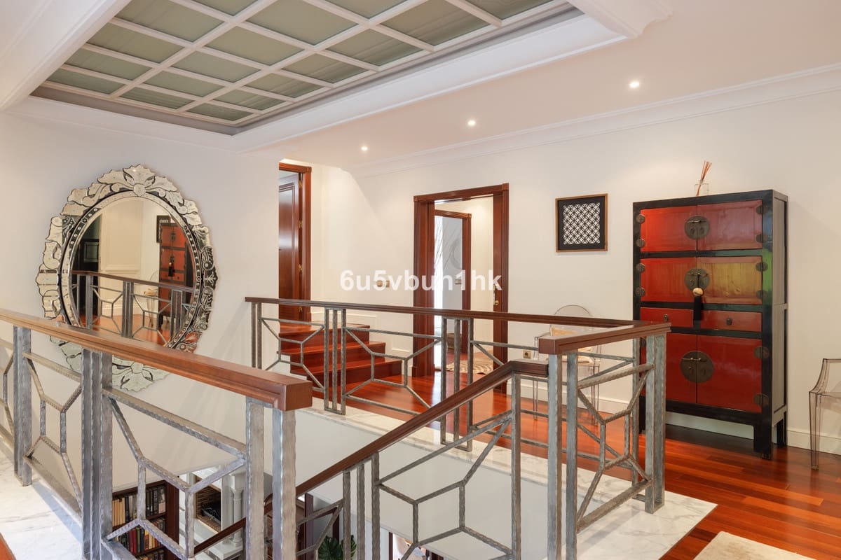Chalet de 6 habitaciones en Málaga ciudad en venta con piscina - 3.450.000 € (Ref: 9518190)