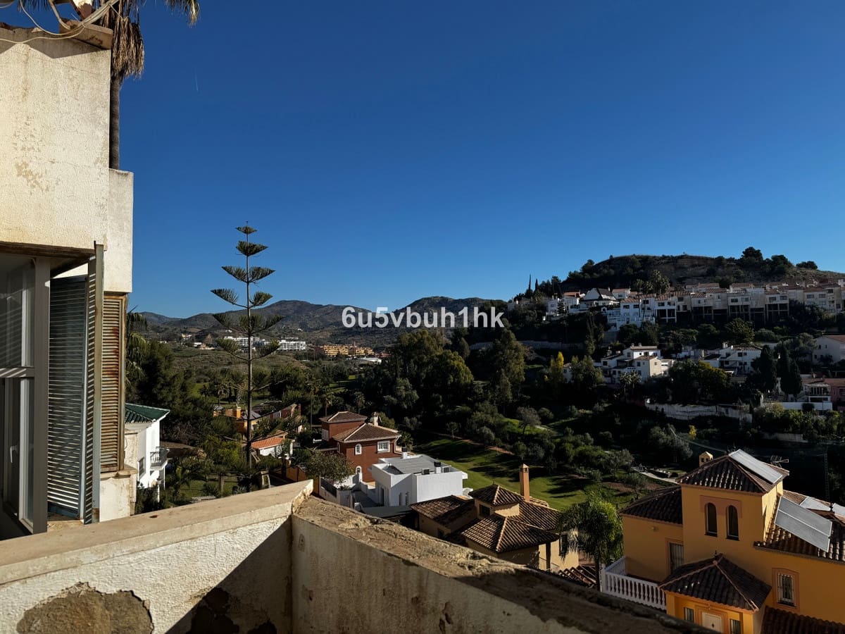 4 sovrum Villa till salu i Malaga stad - 890 000 € (Ref: 9518191)