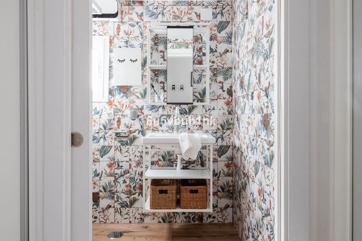 Apartamento de 2 habitaciones en Estepona en venta - 218.000 € (Ref: 9518192)