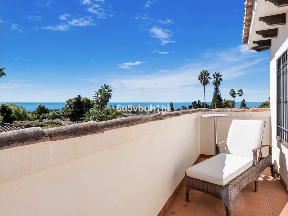 5 quarto Casa em Banda para venda em El Paraiso com piscina - 1 490 000 € (Ref: 9518193)