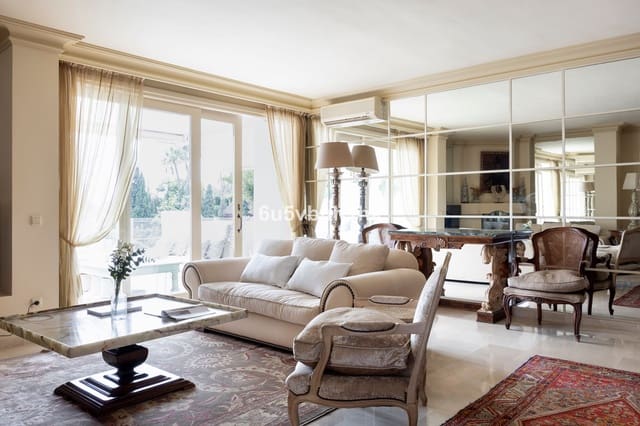 3 bedroom Penthouse for sale in Los Monteros, Marbella with pool - € 800,000 (Ref: 9518195)