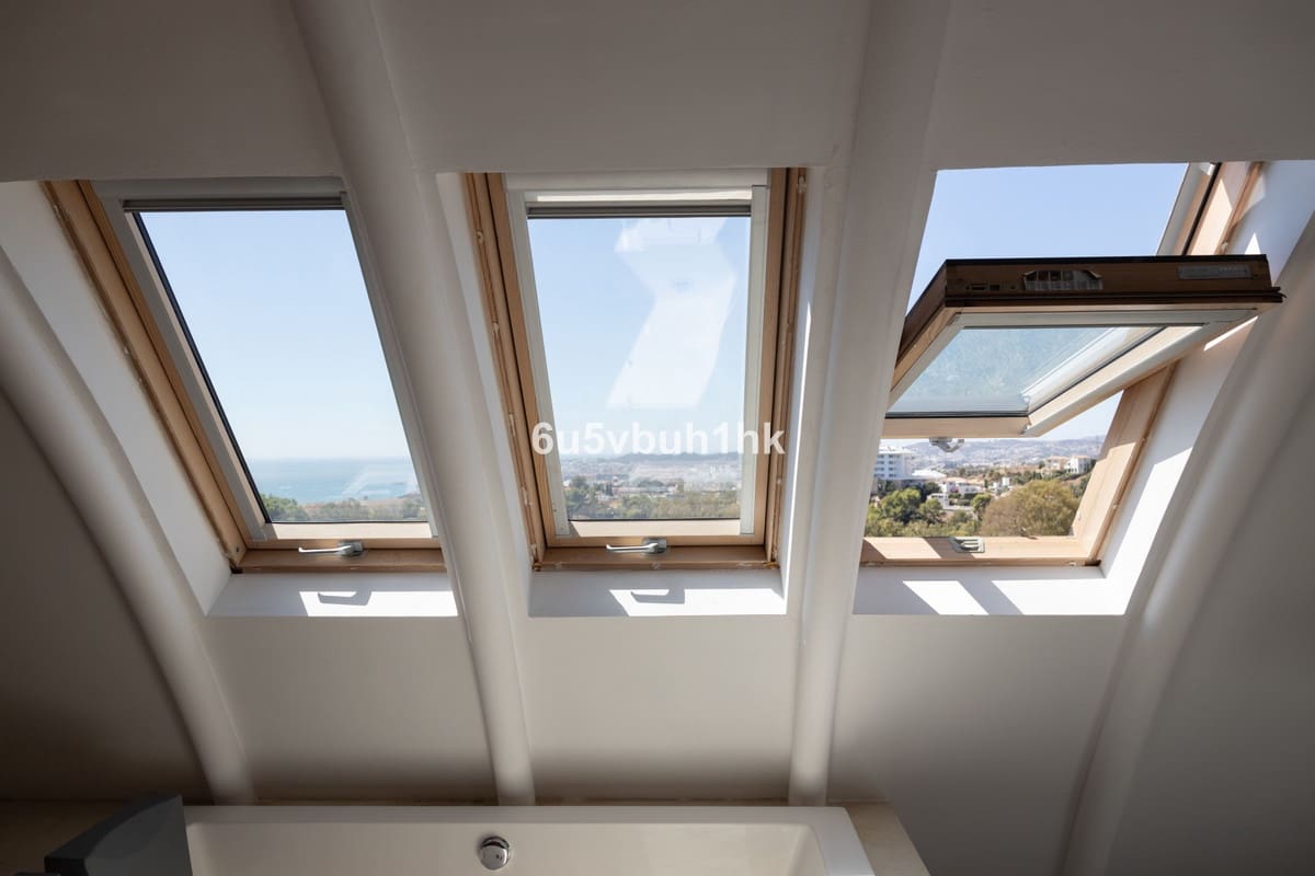 Finca/Casa Rural de 4 habitaciones en Fuengirola en venta con piscina - 595.000 € (Ref: 9518200)