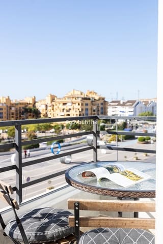 3 bedroom Apartment for sale in San Pedro de Alcántara Pueblo, Marbella - € 360,000 (Ref: 9518201)