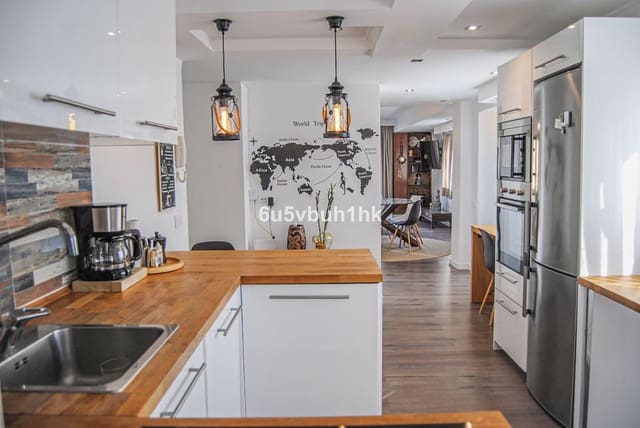 3 bedroom Apartment for sale in San Pedro de Alcántara Pueblo, Marbella - € 360,000 (Ref: 9518201)