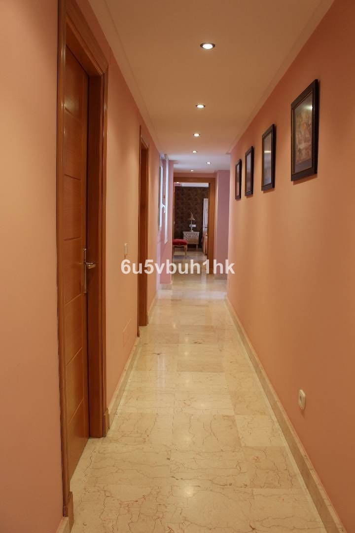 3 makuuhuone Huoneisto myytävänä paikassa Manilva mukana uima-altaan - 749 000 € (Ref: 9518210)