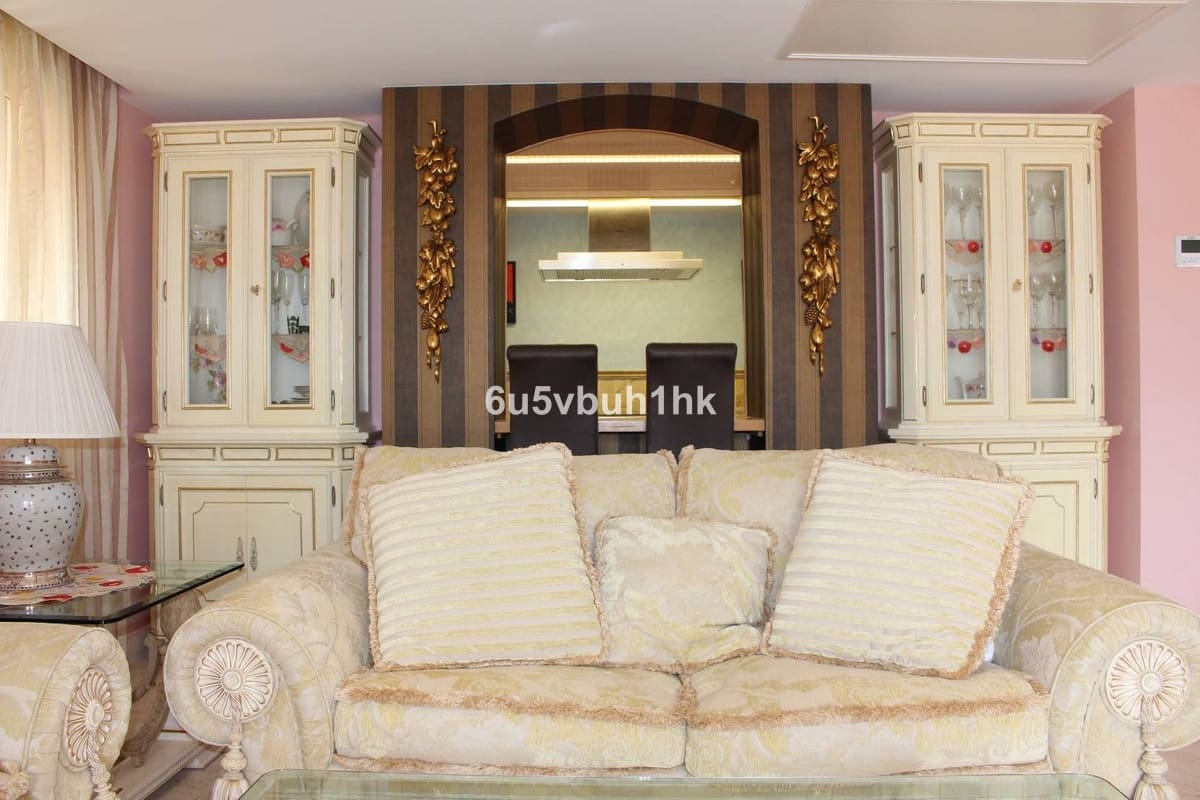 3 makuuhuone Huoneisto myytävänä paikassa Manilva mukana uima-altaan - 749 000 € (Ref: 9518210)