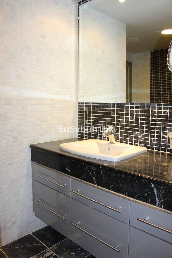 3 makuuhuone Huoneisto myytävänä paikassa Manilva mukana uima-altaan - 749 000 € (Ref: 9518210)