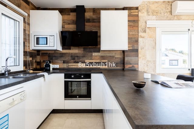 4 bedroom Villa for sale in La Capellania, Benalmádena with pool - € 1,170,000 (Ref: 9518211)