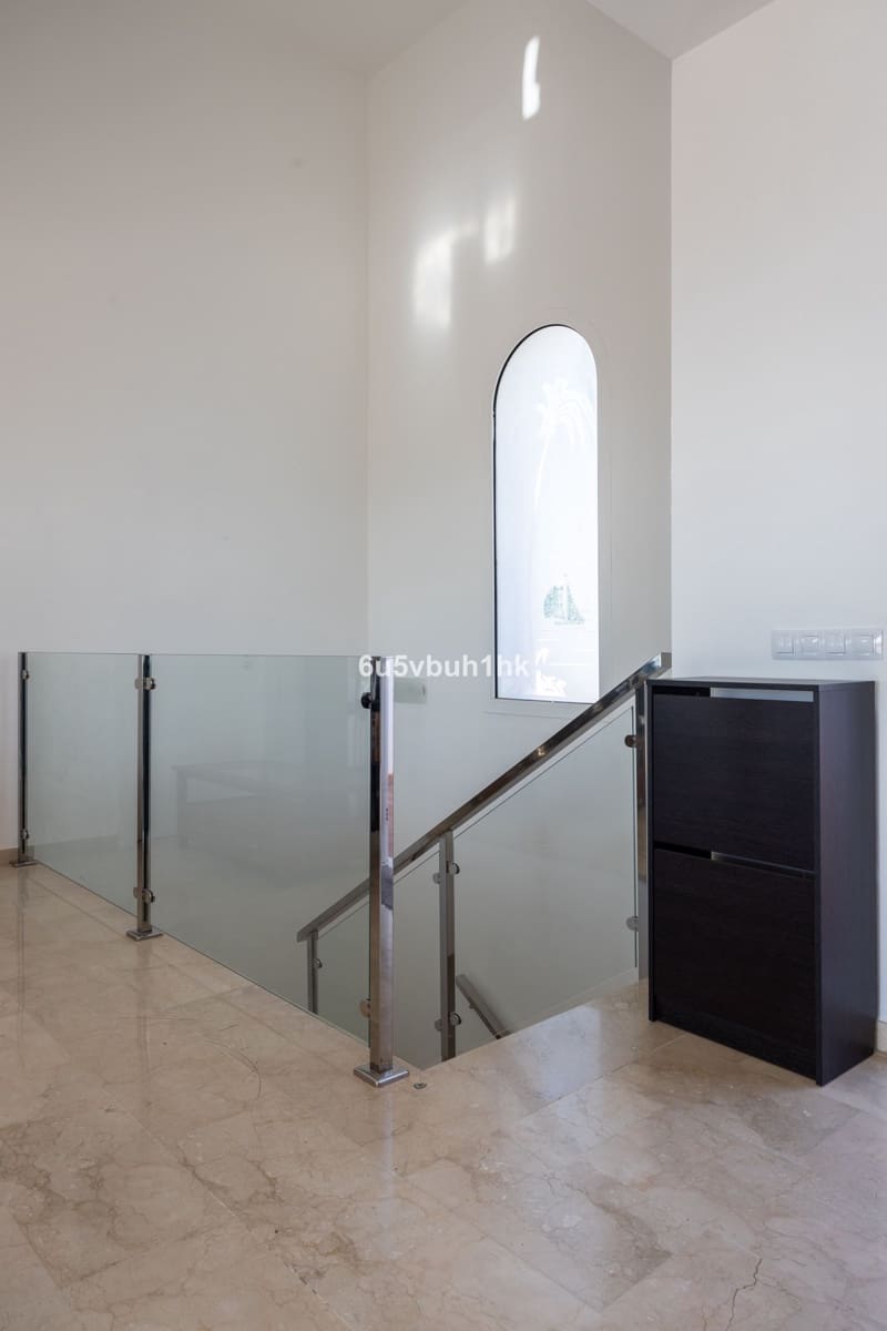 4 makuuhuone Huvila myytävänä paikassa La Capellania mukana uima-altaan - 1 170 000 € (Ref: 9518211)