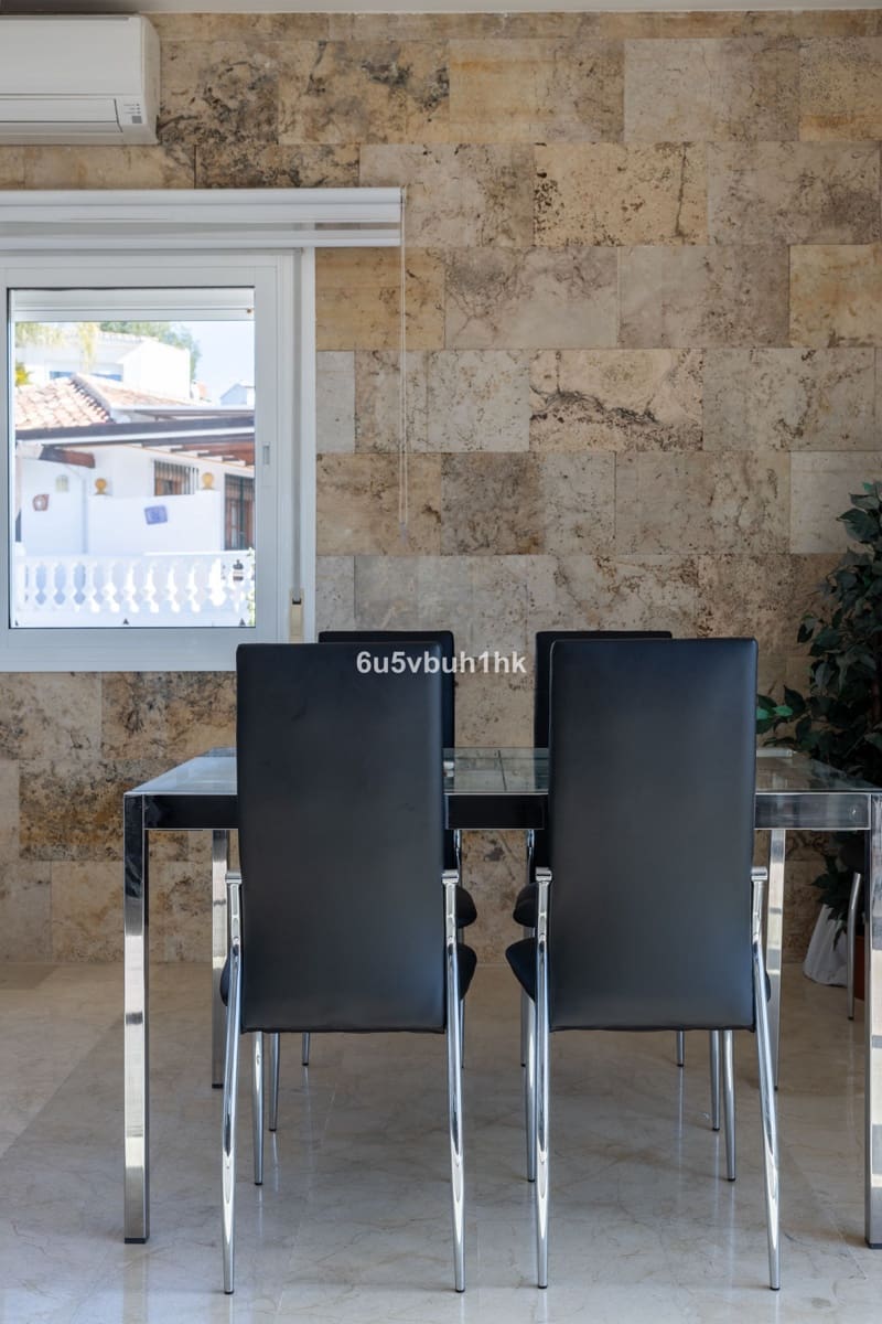 4 makuuhuone Huvila myytävänä paikassa La Capellania mukana uima-altaan - 1 170 000 € (Ref: 9518211)