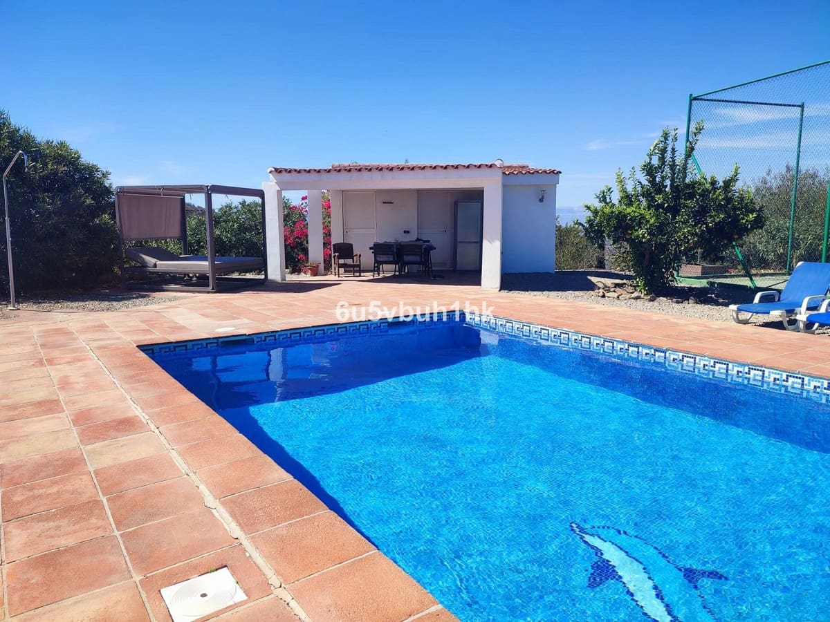 9 slaapkamer Huis te koop in Arenas met zwembad - € 1.450.000 (Ref: 9518213)