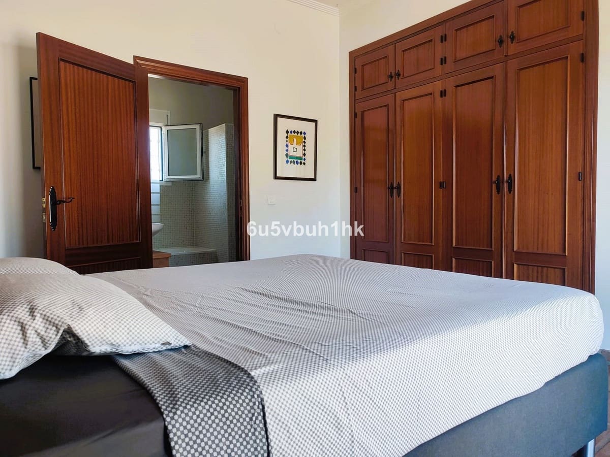 9 slaapkamer Huis te koop in Arenas met zwembad - € 1.450.000 (Ref: 9518213)