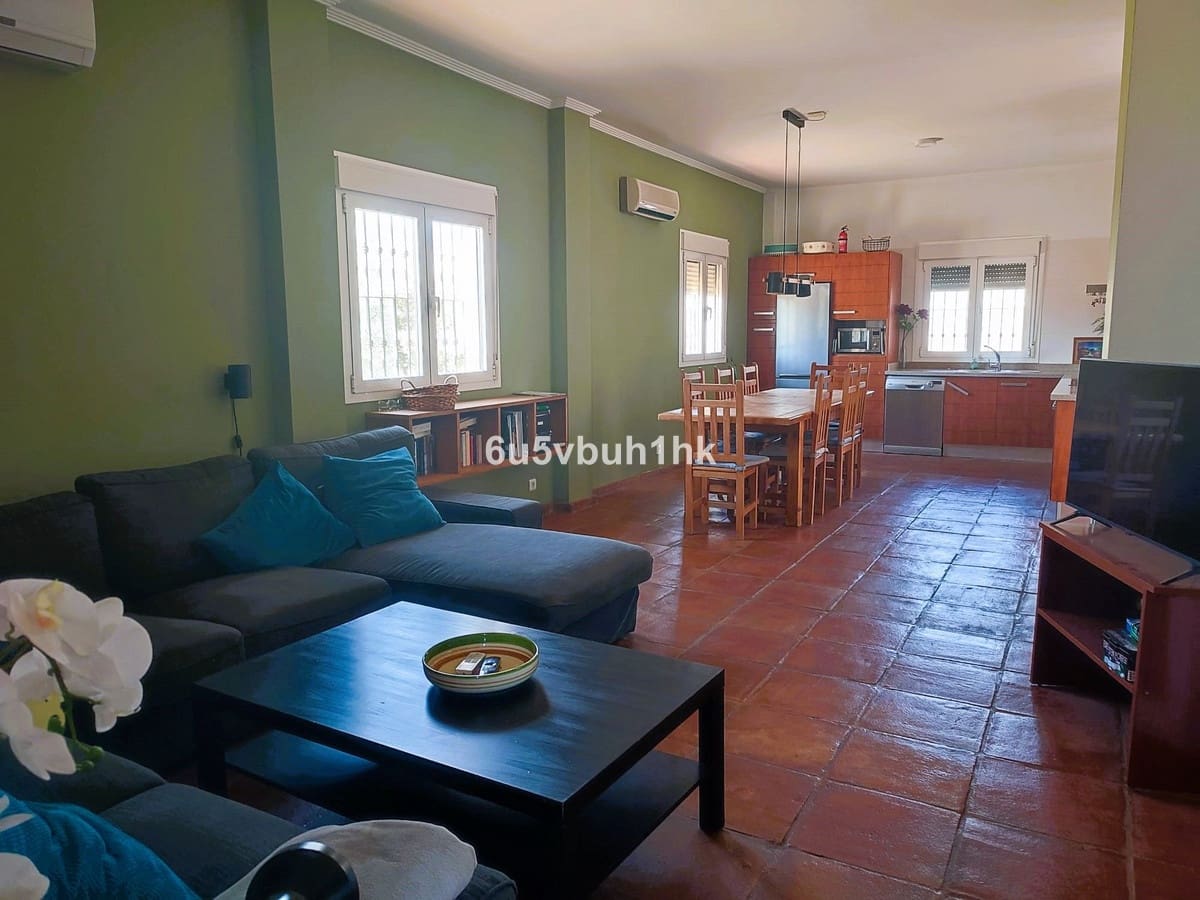 9 slaapkamer Huis te koop in Arenas met zwembad - € 1.450.000 (Ref: 9518213)