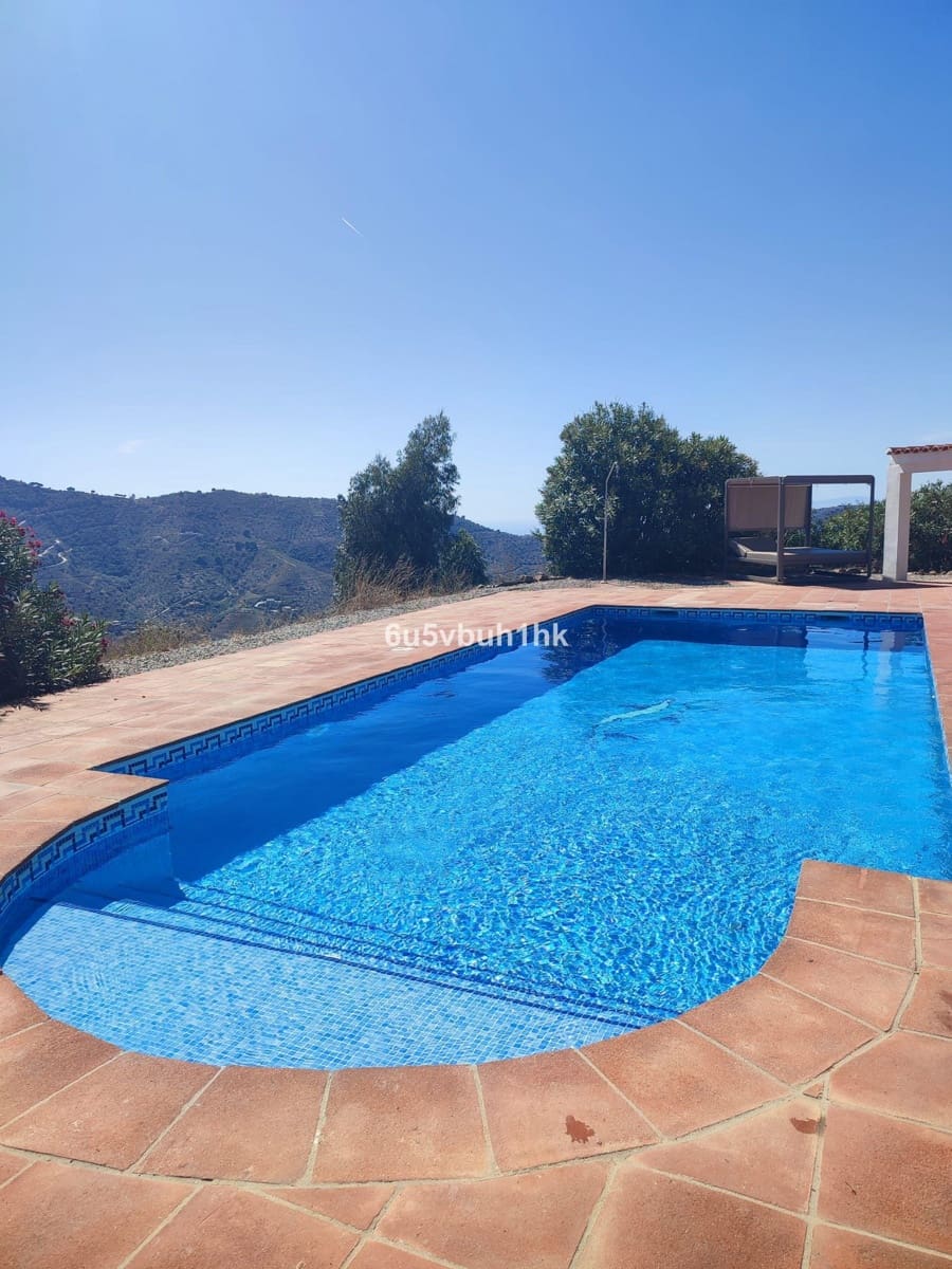 9 slaapkamer Huis te koop in Arenas met zwembad - € 1.450.000 (Ref: 9518213)