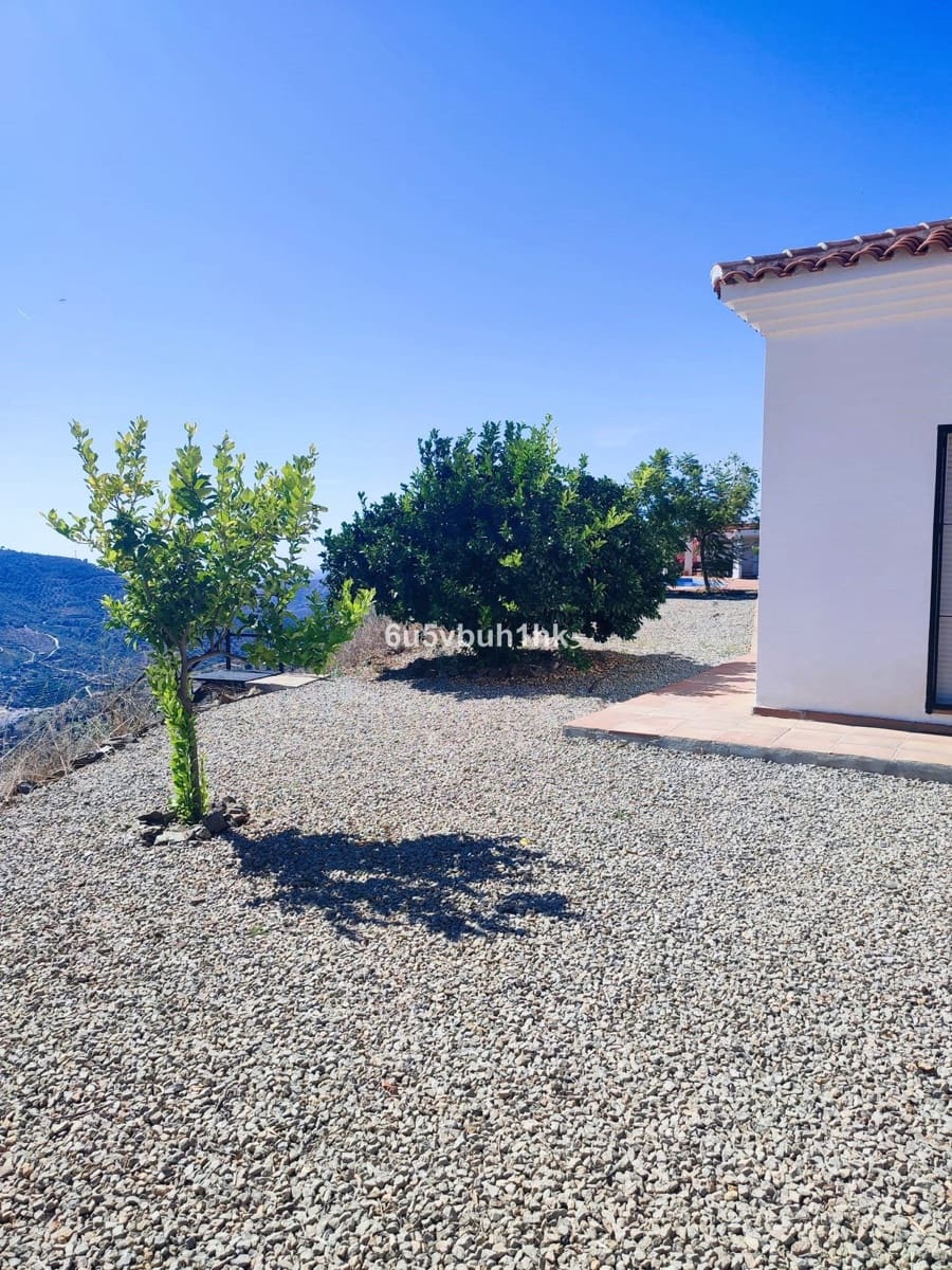 9 slaapkamer Huis te koop in Arenas met zwembad - € 1.450.000 (Ref: 9518213)