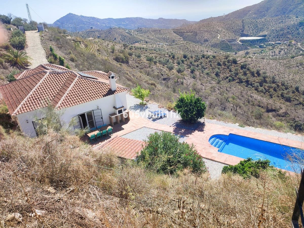 9 slaapkamer Huis te koop in Arenas met zwembad - € 1.450.000 (Ref: 9518213)