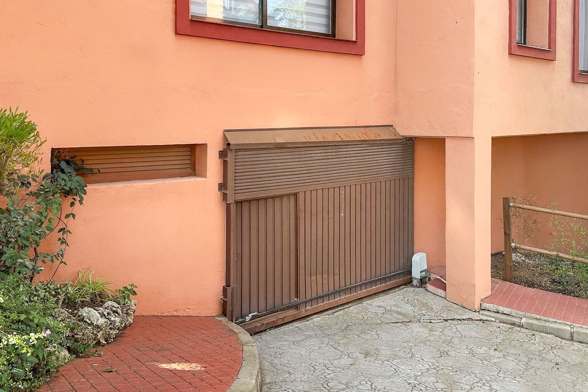 3 bedroom Apartment for sale in La Mairena - € 475,000 (Ref: 9518221)