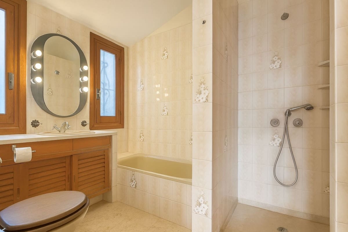 Chalet de 3 habitaciones en Cerro del Aguila en venta con piscina - 720.000 € (Ref: 9518223)